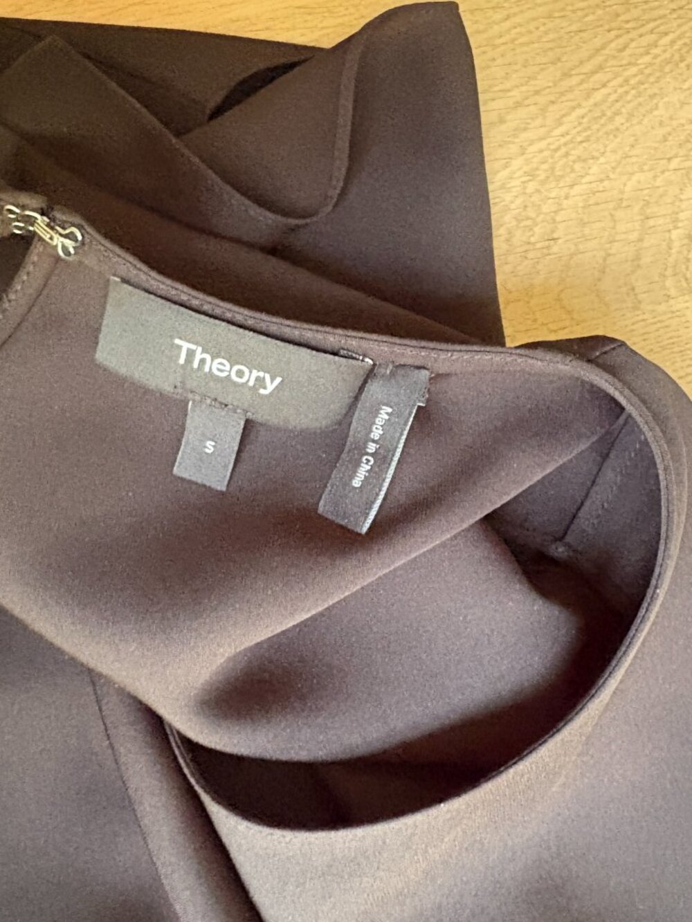 Theory Shell Top in Silk Georgette 100% Size Small Black - Picture 5 of 8